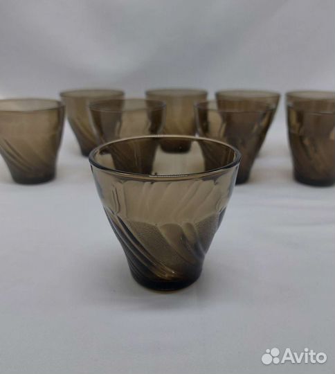 Подставка блюдо стаканы кружки Vereco