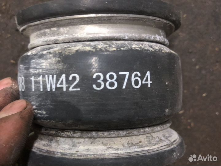 Патрубок интеркулера Renault/Volvo.7421312238