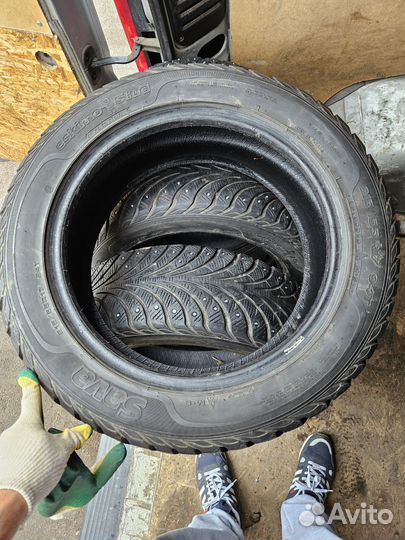 Sava Eskimo Stud 215/55 R17