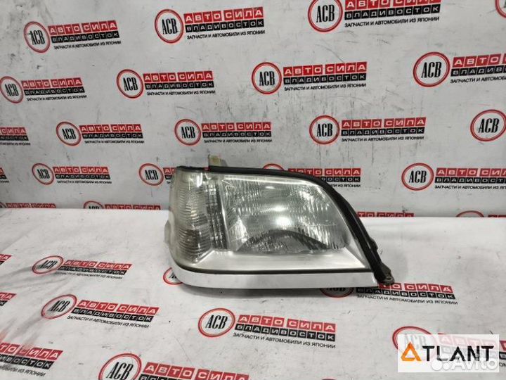 Фара правая toyota crown
