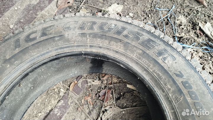 Bridgestone Ice Cruiser 7000 175/70 R14 84T