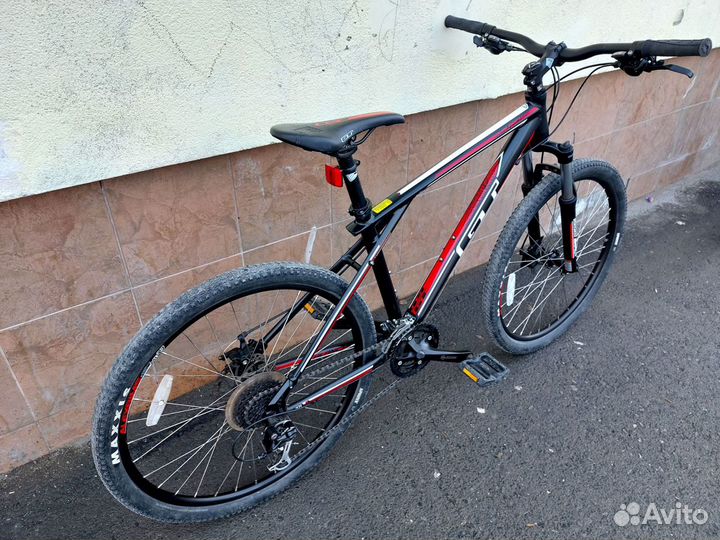 GT Avalanche 4.0 (Shimano Alivio/disc)