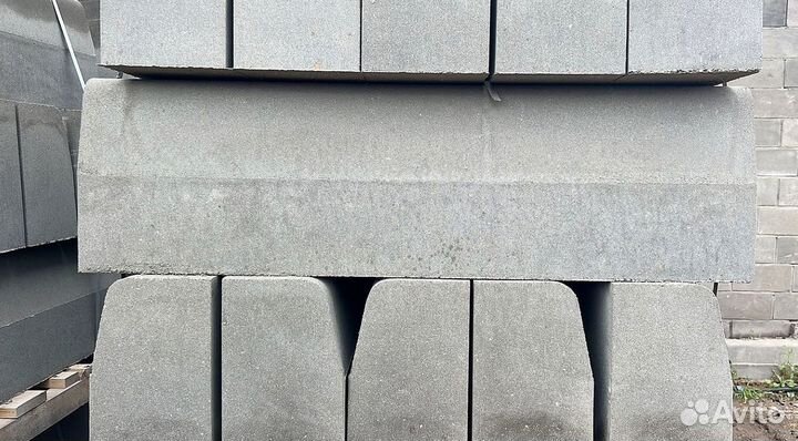 Бордюр с монтажом