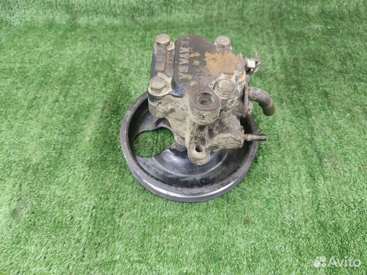 Насос гур Mitsubishi space runner