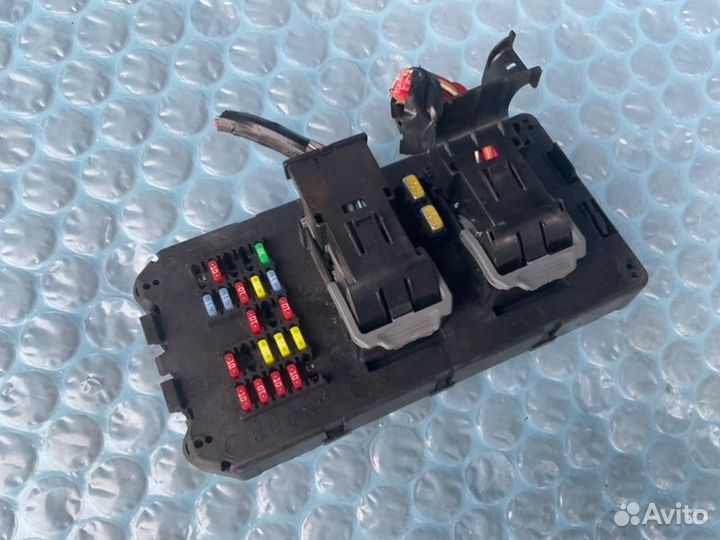 Блок предохранителей Jeep Grand Cherokee WK 3.7L