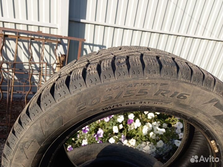 Pirelli Ice Zero 205/55 R16
