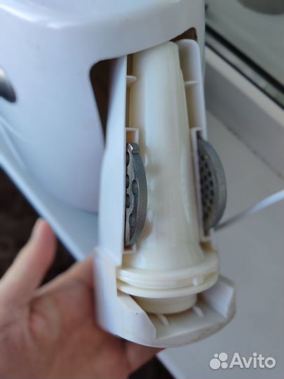 Мясорубка электрическая polaris