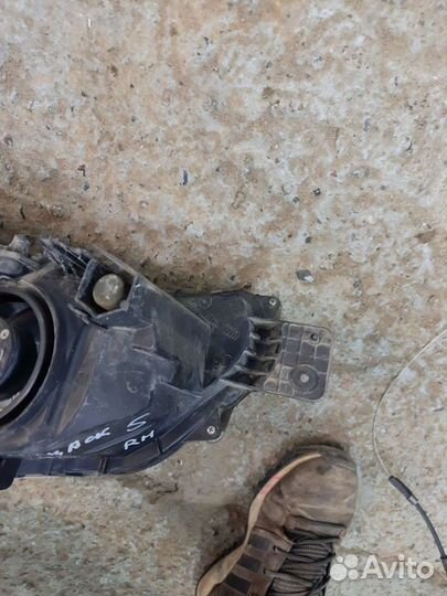 Subaru outback b14 фара правая