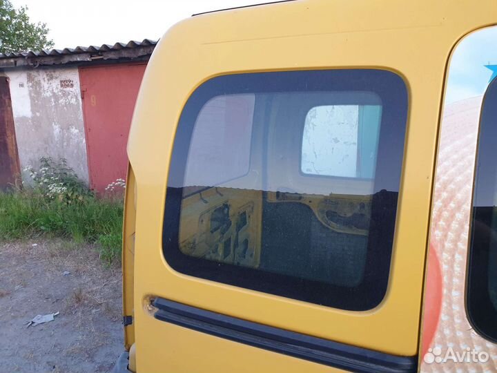 Renault Kangoo.Рено Канго.Стекло в зад.крыло