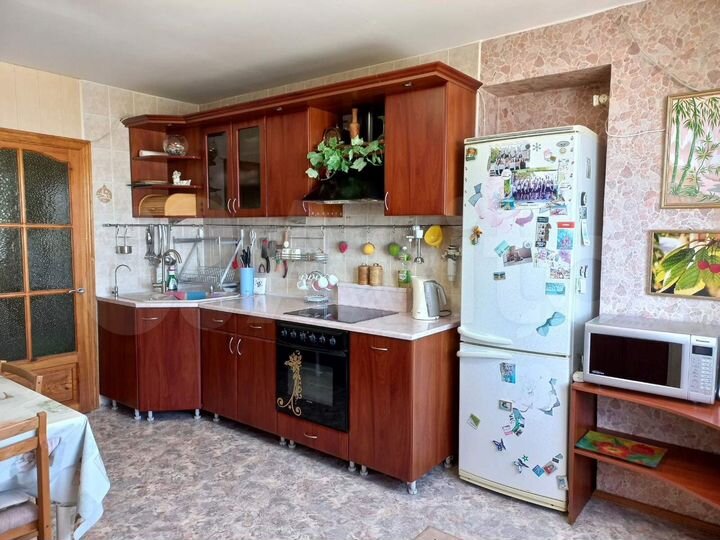 3-к. квартира, 84 м², 10/12 эт.