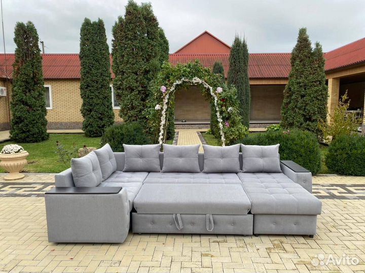 Диван п-образный