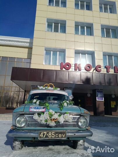 Свадебные украшения на автомобиль в аренду