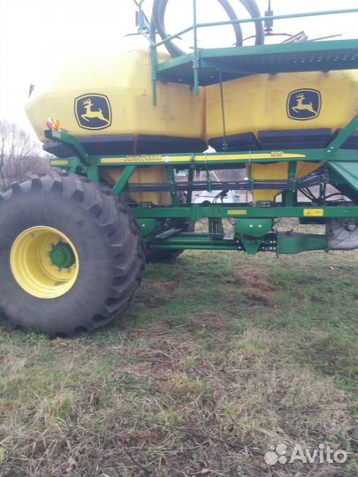 Посевной комплекс John Deere 730