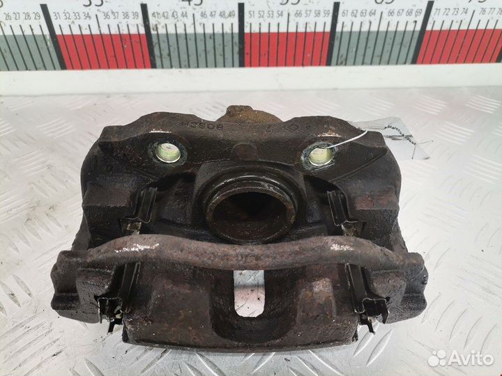 Суппорт передний левый для Peugeot-Citroen 307