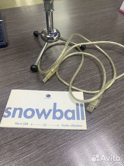 Микрофон USB Blue Snowball белый