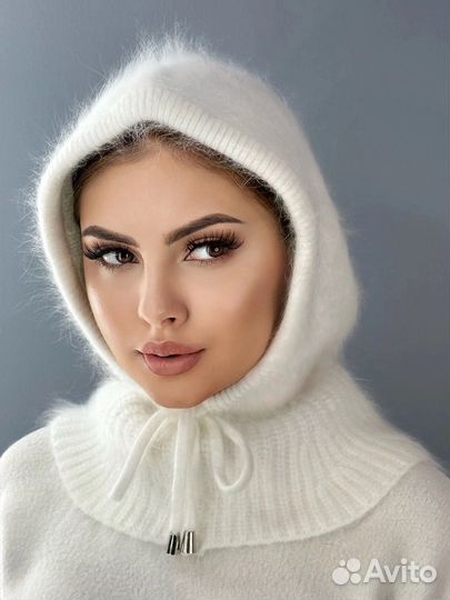 Капор женский из ангоры