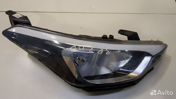 Фара (передняя) Hyundai i20 2014, 2015