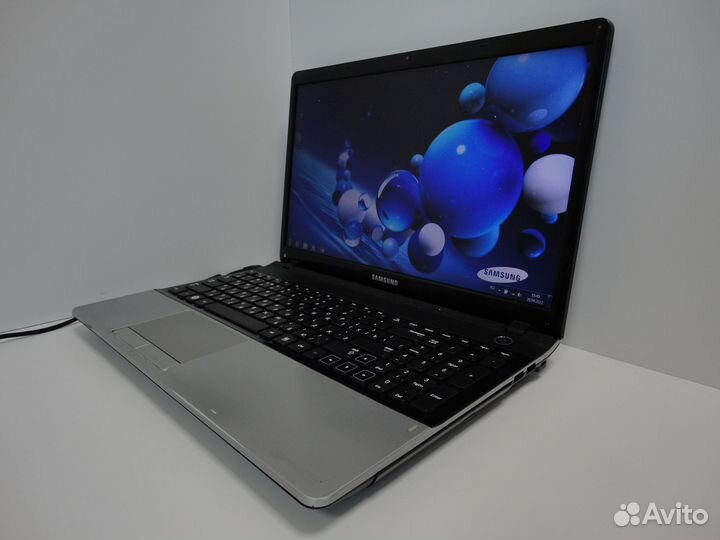 Игровой ноутбук Samsung