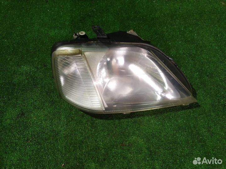 Фара передняя правая Renault Logan седан 1.4 2007