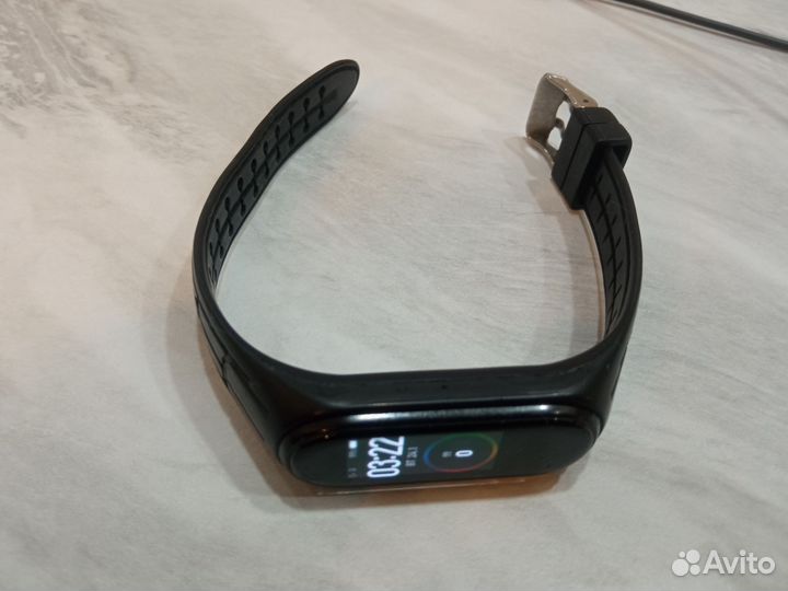 Фитнес браслет xiaomi mi band 4