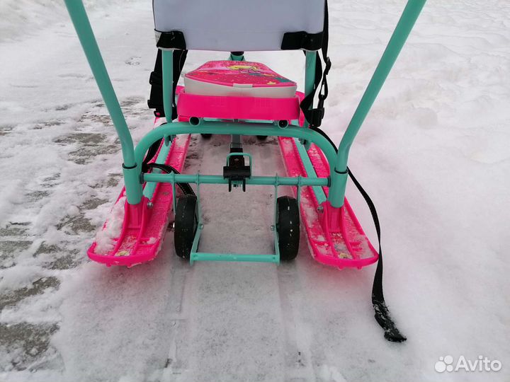 Снегокат Ника Кидс со спинкой и колёсами