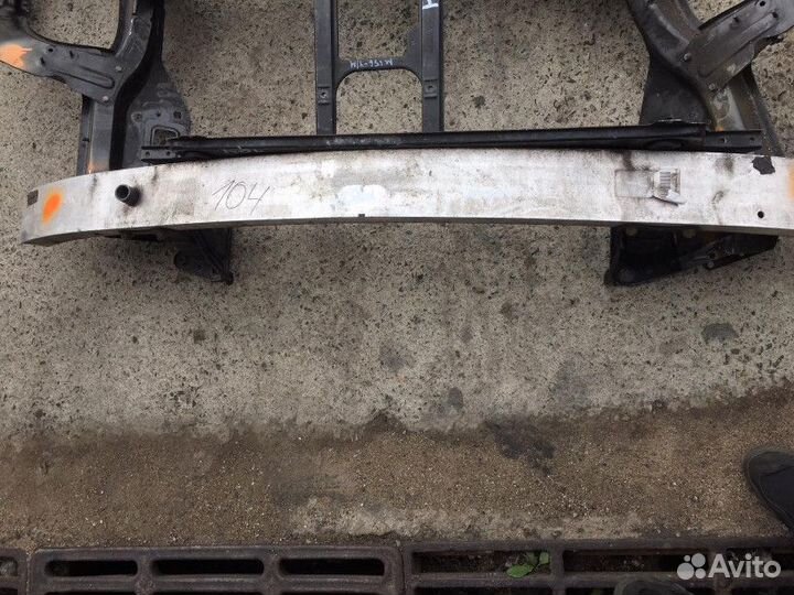 Усилитель переднего бампера Mercedes-Benz M-Класс