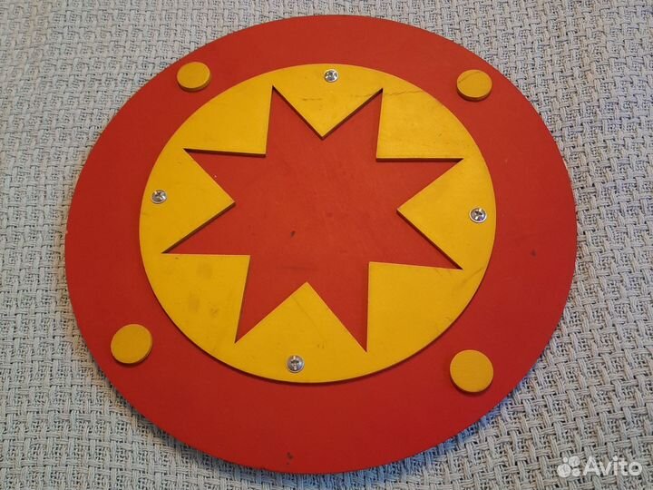 Щит игрушечный