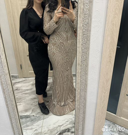 Вечернее платье