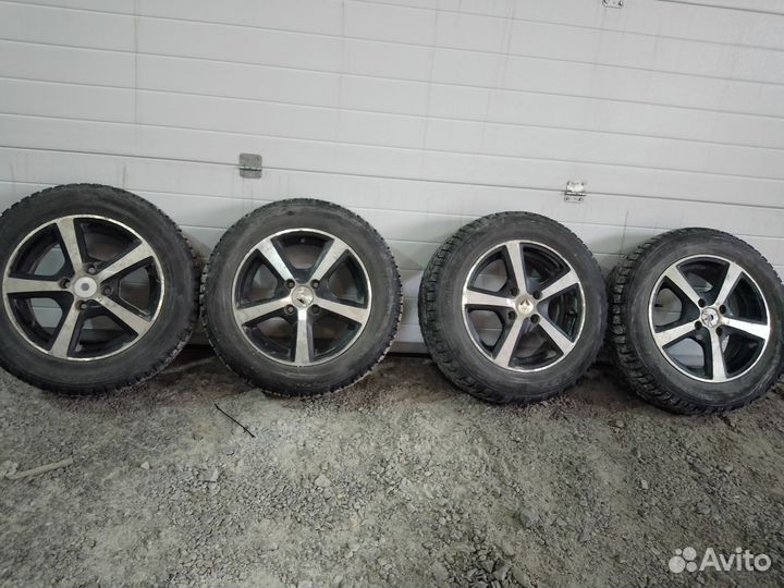 Литье диски r14 4x100 бус зимней резиной