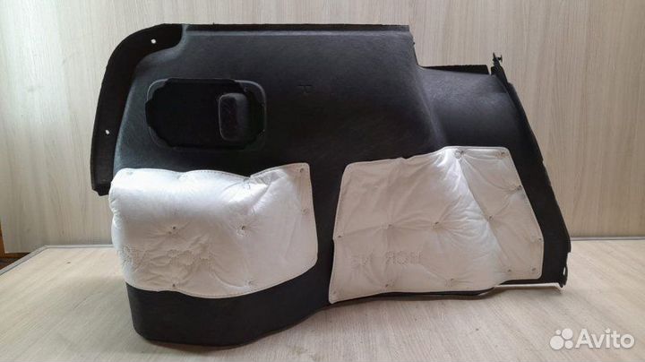 Обшивка багажника задняя правая Hyundai Solaris Ii