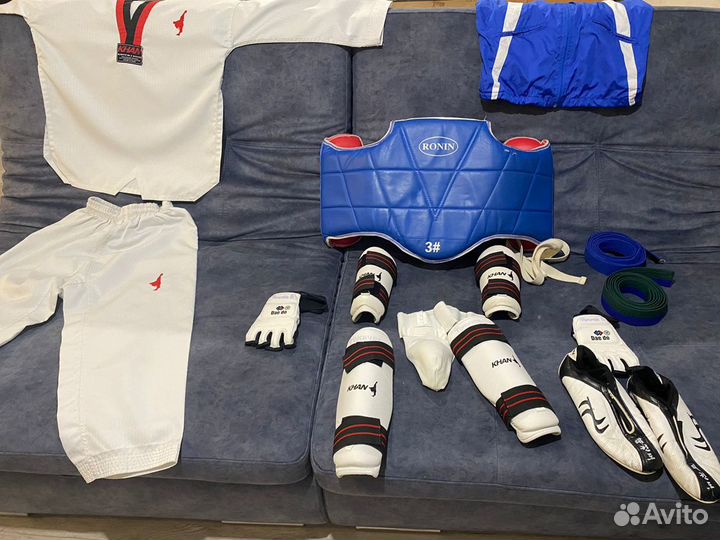 Кимоно (добок,защита, печатки) тхэквондо