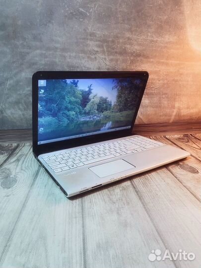 Ноутбук Sony Vaio белый / Intеl Соre i5 / 15.6 HD