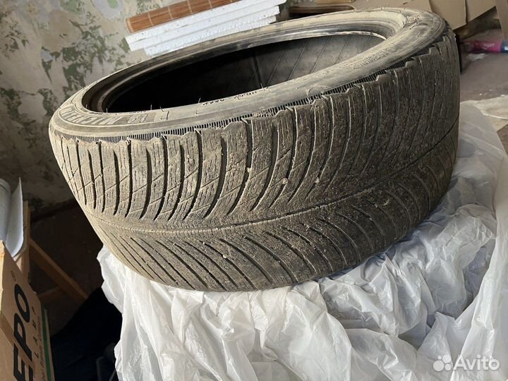 Michelin Alpin 5 255/40 R19