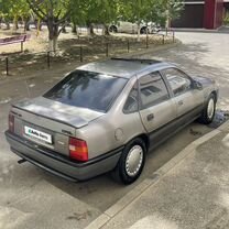 Opel Vectra 1.6 MT, 1991, 295 806 км, с пробегом, цена 150 000 руб.