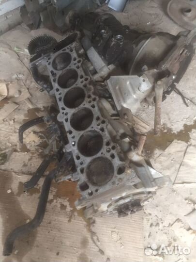 Двигатель bmw m52b28