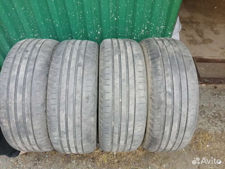 Marshal MU12 215/55 R17 94W