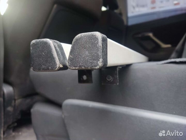 Крепления Гранта Лифтбэк, поперечины Калина