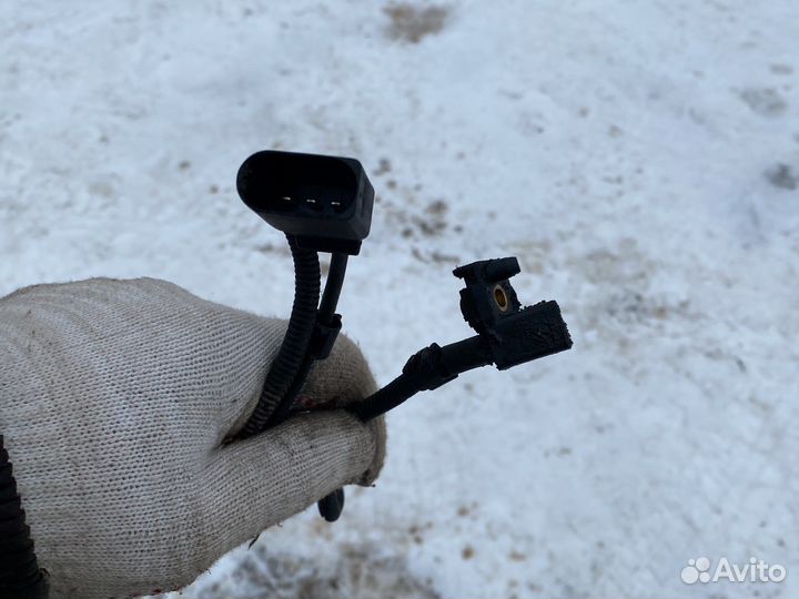 Датчик положения коленвала VAG 030906433C