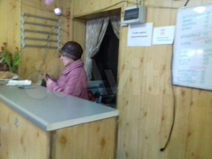 Здание, 180 м²