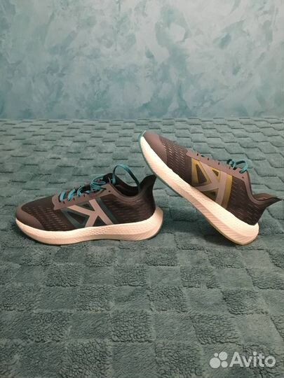Новые кроссовки kelme