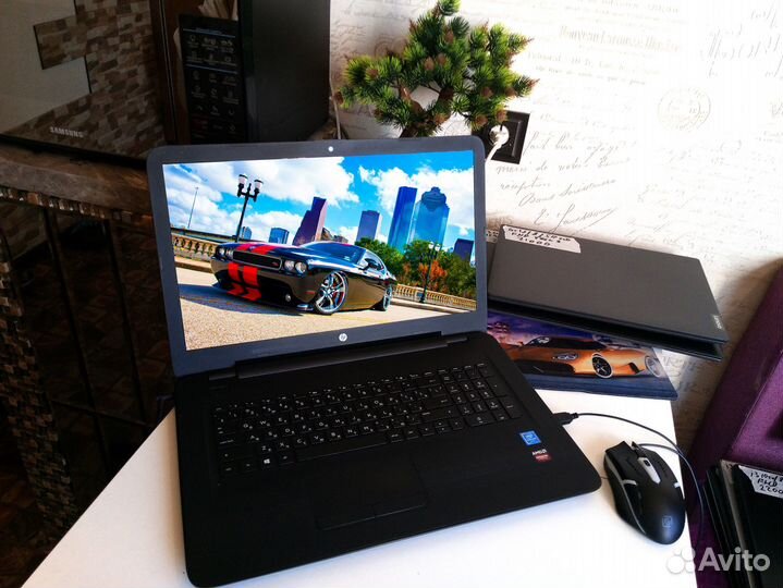 4х ядерный с 2мя видеокартами с большим 17