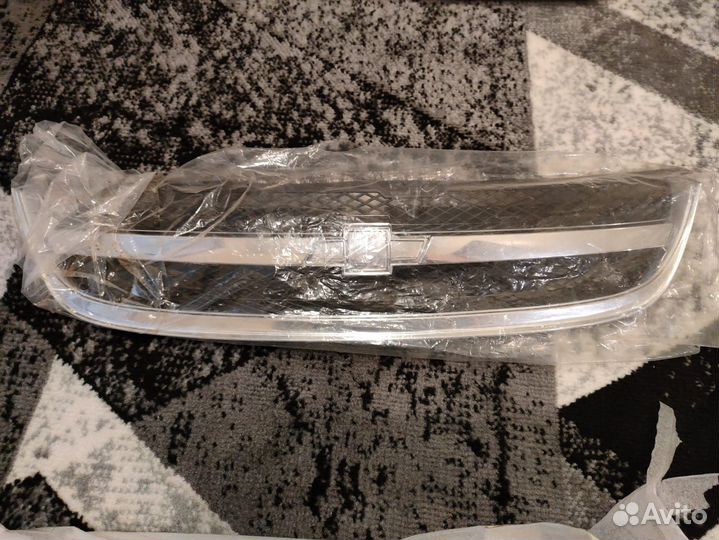 Молдинг капота chevrolet lacetti