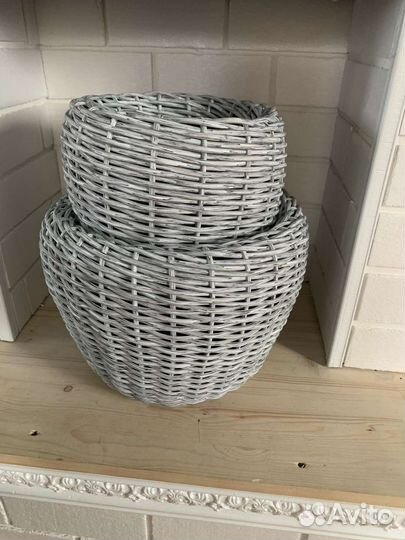 Кашпо из искусственного ротанга