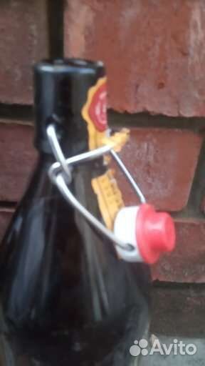 Бутылка с бюгельной пробкой под вино и соки