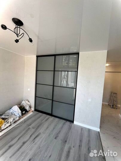 Стеклянная перегородка