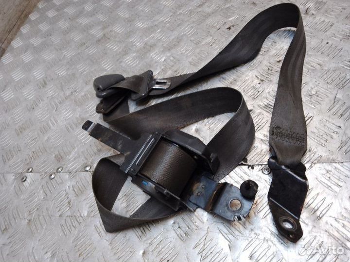 Ремень безопасности передний правый Mitsubishi