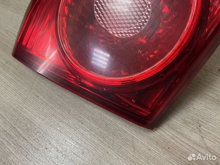 Фонарь задний левый Toyota Corolla X (2006—2010) Z