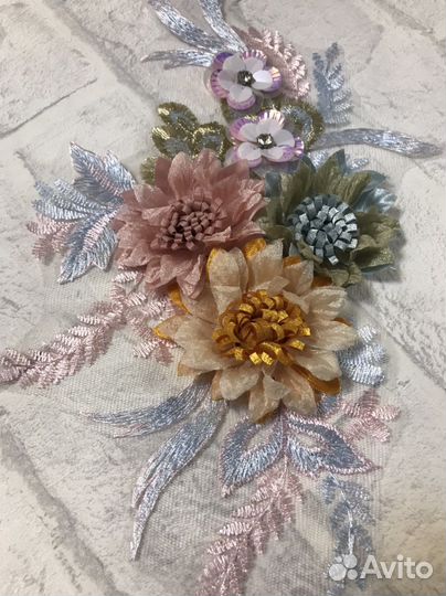 Нашивка на одежду объёмные цветы