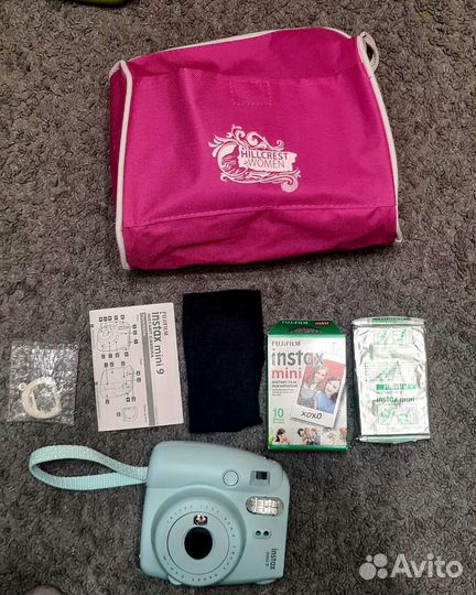Плёночный фотоаппарат Fujifilm Instax mini9
