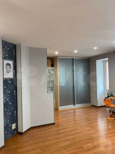 3-к. квартира, 92 м², 5/7 эт.